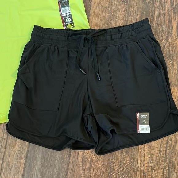 Set Athletic Works Gym Short & Top tank Size S (4-6) - Picture 5 of 11